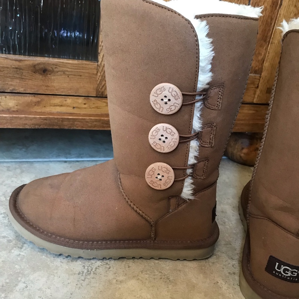 Ugg Boots - image 3